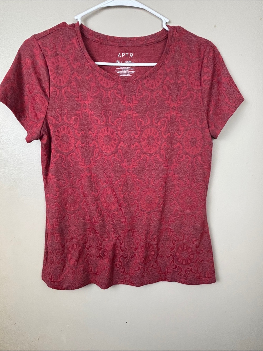 Apt. 9 Women's Red Paisley Short-Sleeve Tee